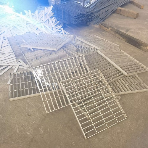 钢格板在工业平台中的应用要点