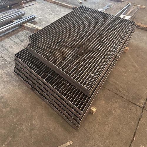 钢格栅板的逆袭之路从工具到主角
